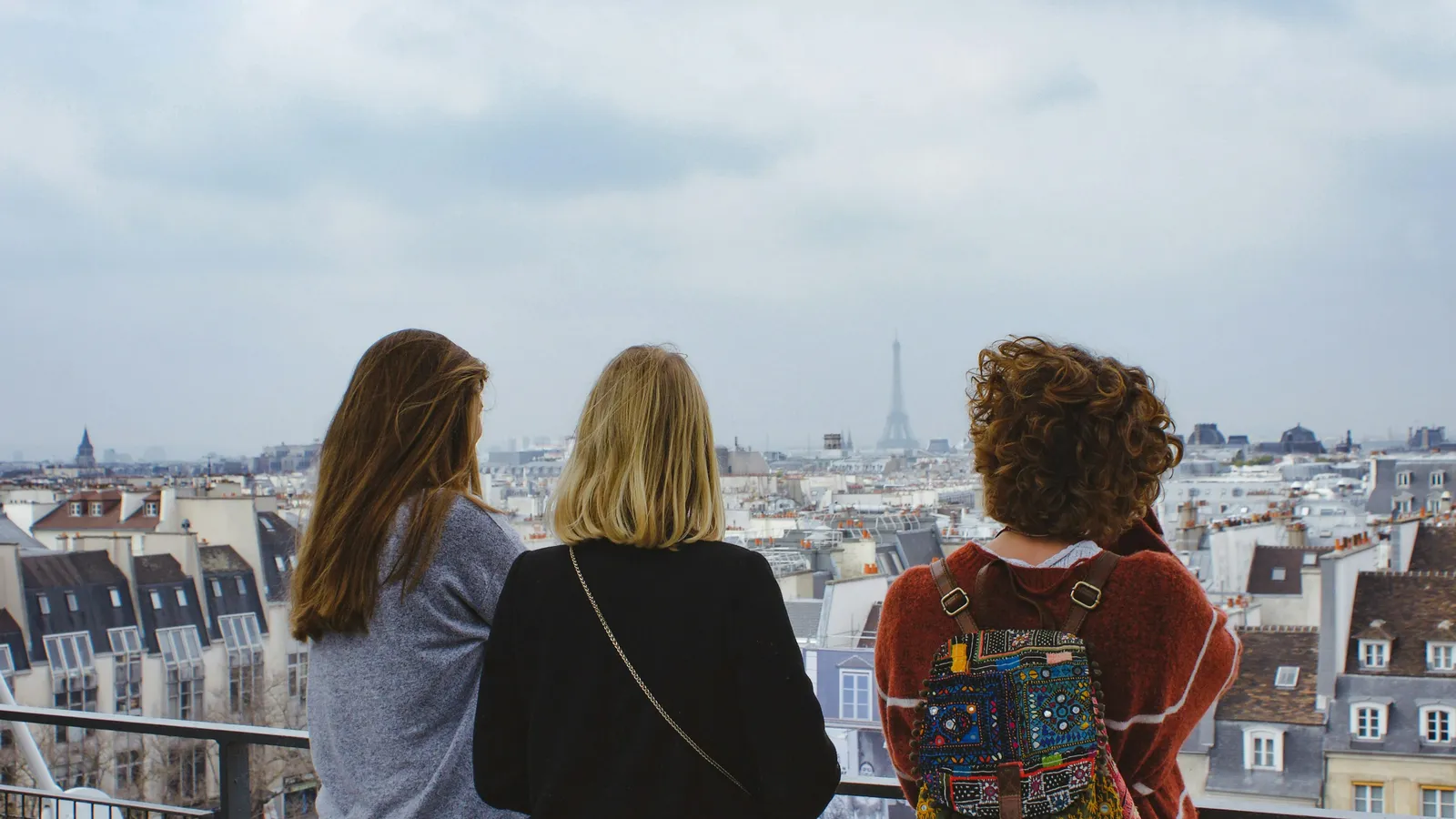 Building Lasting Travel Friendships